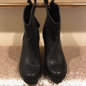 Rebels all leather wedge booties😎size 36/6